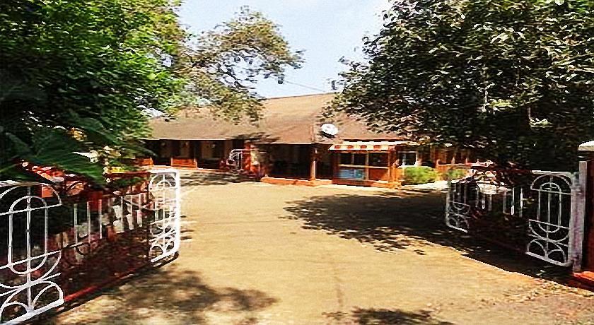 Hotel Savoy Village Mahābaleshwar Exterior foto