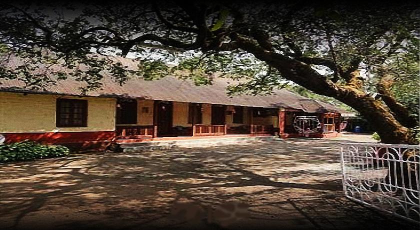 Hotel Savoy Village Mahābaleshwar Exterior foto