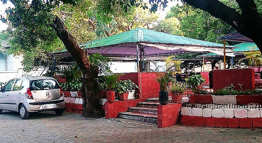 Hotel Savoy Village Mahābaleshwar Exterior foto